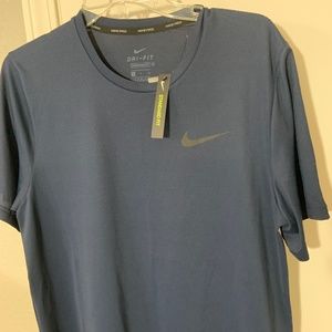NEW - Mens Nike Pro Athletic Tee (S)